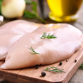 Pechuga deshuesada SIN MARINAR natural caja 15kg interfoliada.